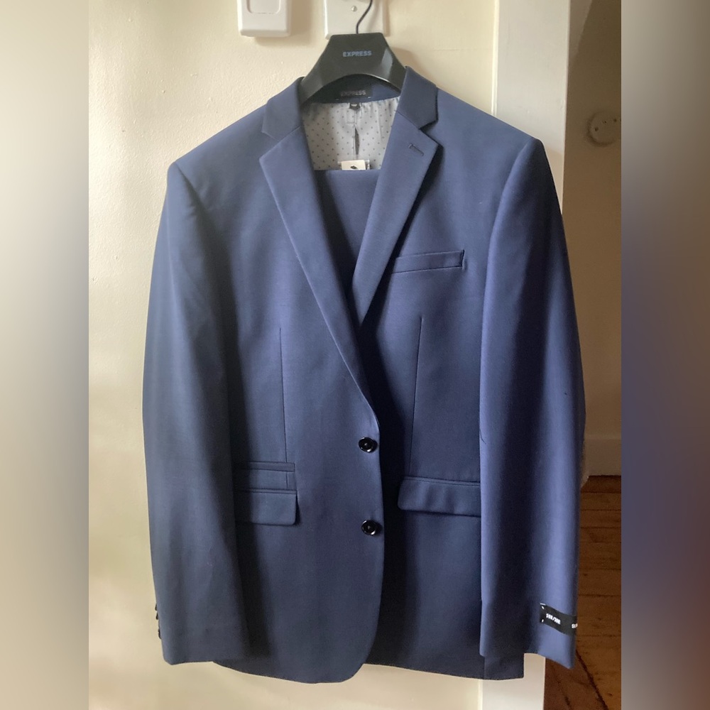 EXPRESS NWT navy suit jacket and pants